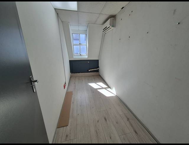 251M² OFFICE TO LET IN MORNINGSIDE
